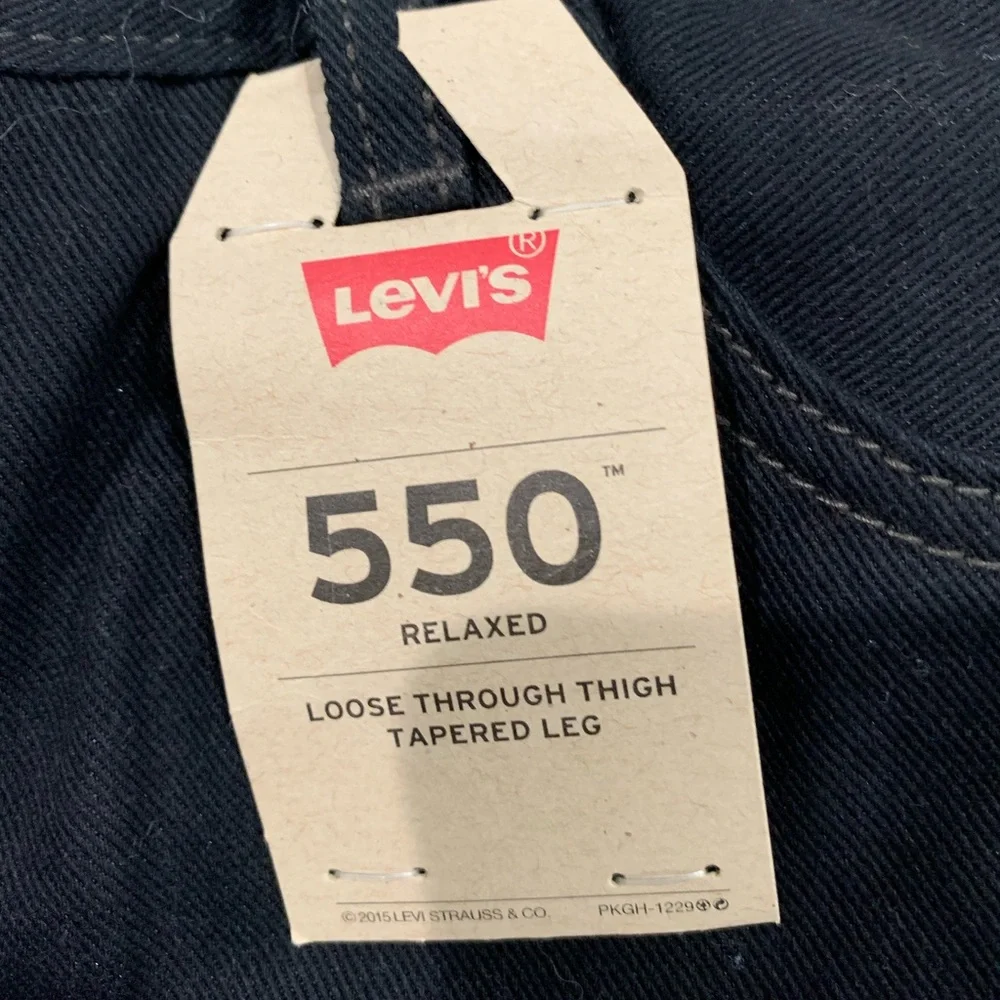 NWT‎ LEVI’S Men’s 550 Relaxed Jean